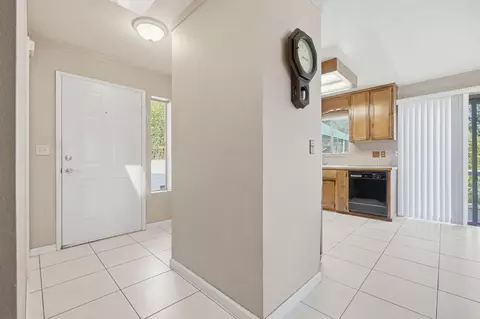 Entry Way - 184 Mccormick Dr, Sonora, CA 95370 photo 1 of 2