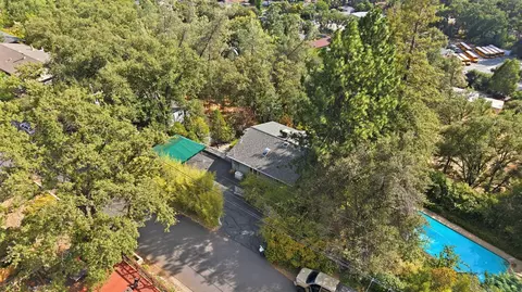View/Area - 184 Mccormick Dr, Sonora, CA 95370 photo 1 of 7
