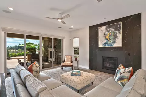 Living - 968 Dusty Stone Loop, Rocklin, CA 95765 photo 1 of 4
