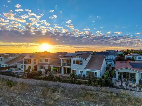 View/Area - 968 Dusty Stone Loop, Rocklin, CA 95765 photo 3 of 8