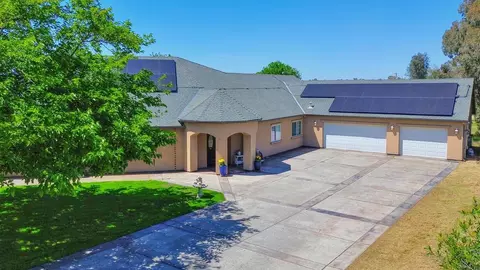 Exterior - 301 Elverta Mdws, Elverta, CA 95626 photo 1 of 13