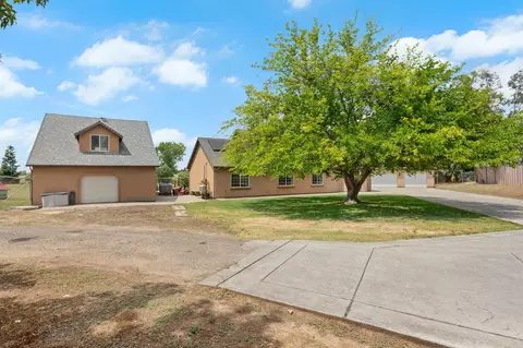 Exterior - 301 Elverta Mdws, Elverta, CA 95626 photo 3 of 13