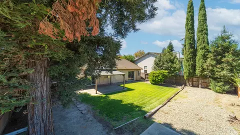 Exterior - 831 Sugar Pine Dr, Lathrop, CA 95330 photo 11 of 12
