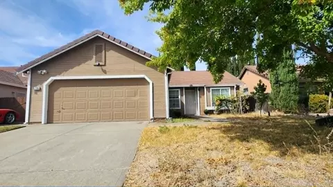 7205 Alpine Frost Dr, Sacramento, CA 95823