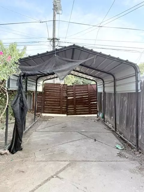 Exterior - 1927 I St, Merced, CA 95340 photo 6 of 6