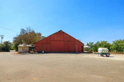 Exterior - 455 Albers, Modesto, CA 95357 photo 7 of 11
