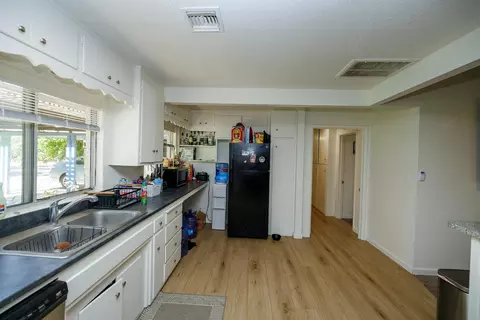 Entry Way - 455 Albers, Modesto, CA 95357 photo 1 of 1