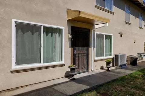 3715 Galena Dr #3, Auburn, CA 95602