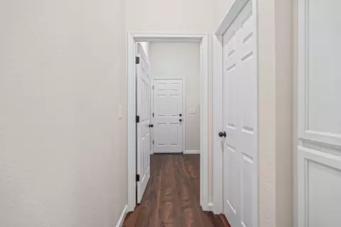 Entry Way - 360 Sunbird Dr, Turlock, CA 95382 photo 4 of 4