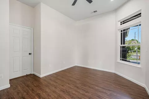 Bedroom - 360 Sunbird Dr, Turlock, CA 95382 photo 1 of 6