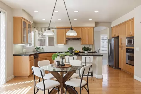 Kitchen - 5216 Wyndham Oak Ln, Carmichael, CA 95608 photo 5 of 6