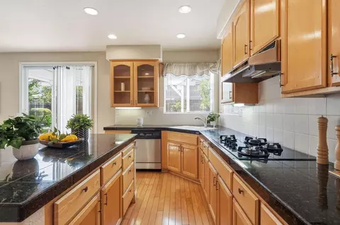 Kitchen - 5216 Wyndham Oak Ln, Carmichael, CA 95608 photo 2 of 6