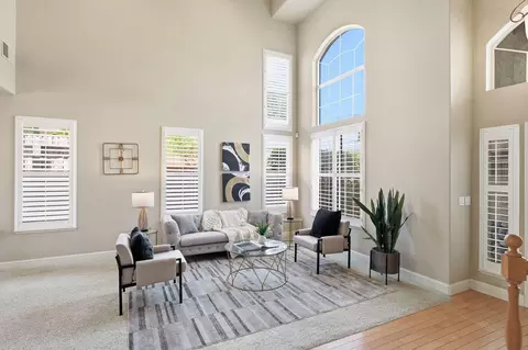 Living - 5216 Wyndham Oak Ln, Carmichael, CA 95608 photo 1 of 10