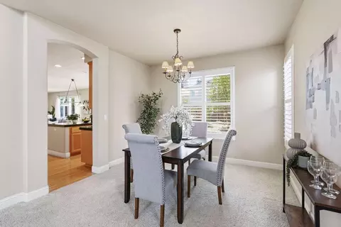 Dining - 5216 Wyndham Oak Ln, Carmichael, CA 95608 photo 2 of 4