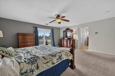 Bedroom - 8615 Palladay Rd, Elverta, CA 95626 photo 3 of 10