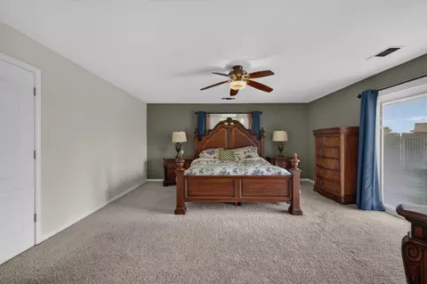 Bedroom - 8615 Palladay Rd, Elverta, CA 95626 photo 2 of 10
