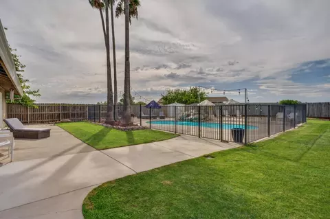 Exterior - 8615 Palladay Rd, Elverta, CA 95626 photo 2 of 18
