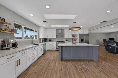 Kitchen - 8615 Palladay Rd, Elverta, CA 95626 photo 4 of 8