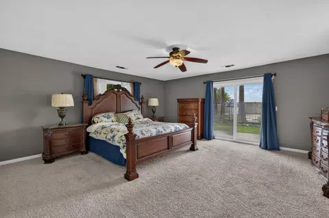 Bedroom - 8615 Palladay Rd, Elverta, CA 95626 photo 1 of 10
