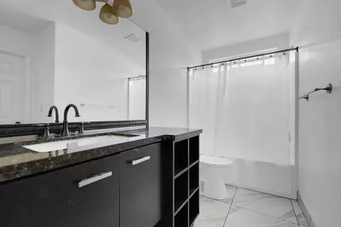 Bath - 901 Alcoy Dr, Ceres, CA 95307 photo 1 of 2