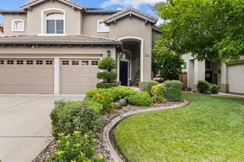 Exterior - 3103 Monarch Ct, Rocklin, CA 95765 photo 2 of 10