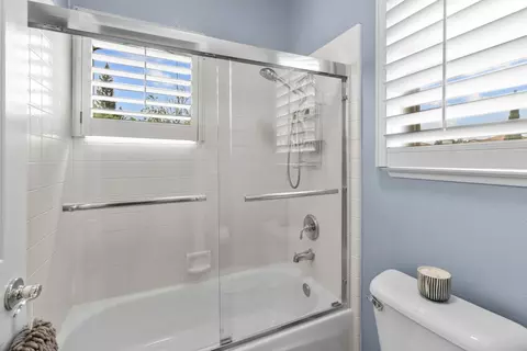 Bath - 3103 Monarch Ct, Rocklin, CA 95765 photo 4 of 4
