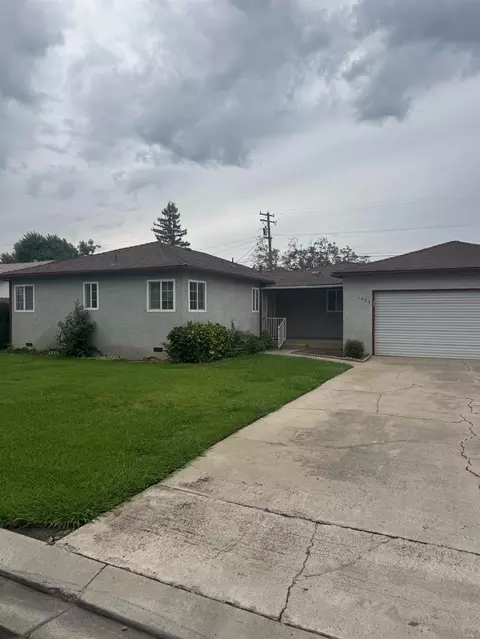 Exterior - 1429 Brannon Ave, Modesto, CA 95350 photo 2 of 8