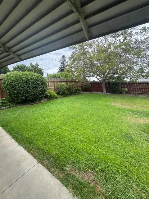 Exterior - 1429 Brannon Ave, Modesto, CA 95350 photo 3 of 8