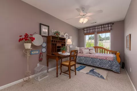 Bedroom - 142 Fieldstone Dr, Murphys, CA 95247 photo 5 of 9