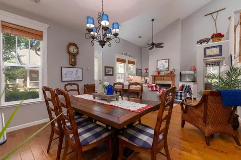 Dining - 142 Fieldstone Dr, Murphys, CA 95247 photo 4 of 4