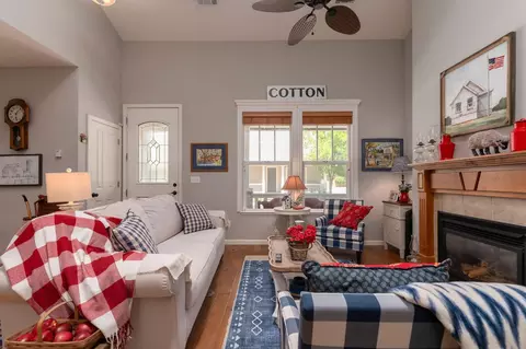 Living - 142 Fieldstone Dr, Murphys, CA 95247 photo 3 of 8