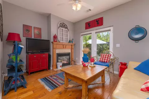 Living - 142 Fieldstone Dr, Murphys, CA 95247 photo 5 of 8