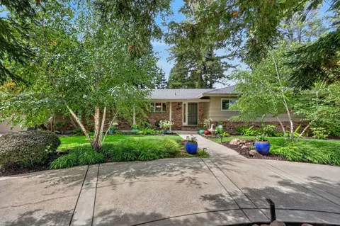 Exterior - 4325 Prospect Dr, Carmichael, CA 95608 photo 9 of 31