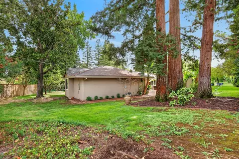 Exterior - 4325 Prospect Dr, Carmichael, CA 95608 photo 29 of 31