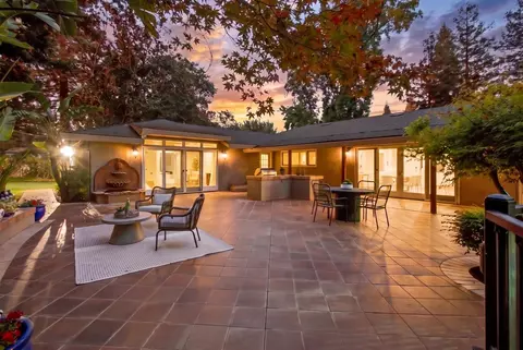Exterior - 4325 Prospect Dr, Carmichael, CA 95608 photo 14 of 31
