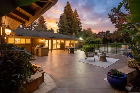 Exterior - 4325 Prospect Dr, Carmichael, CA 95608 photo 13 of 31