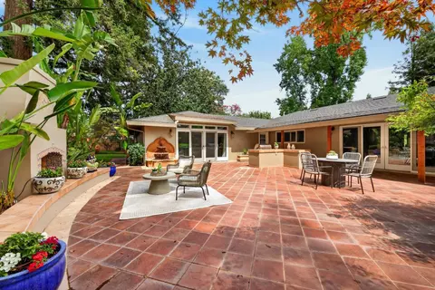 Exterior - 4325 Prospect Dr, Carmichael, CA 95608 photo 27 of 31
