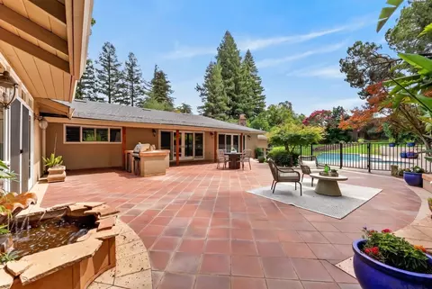 Exterior - 4325 Prospect Dr, Carmichael, CA 95608 photo 24 of 31