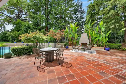Exterior - 4325 Prospect Dr, Carmichael, CA 95608 photo 26 of 31