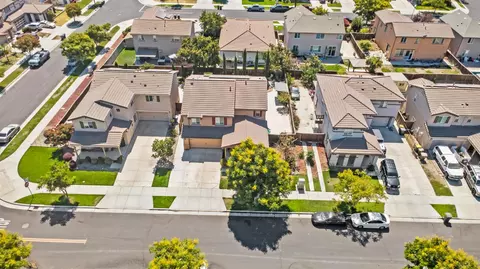 View/Area - 708 Liberty Pt, Lathrop, CA 95330 photo 4 of 6