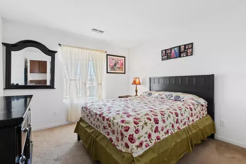 Bedroom - 708 Liberty Pt, Lathrop, CA 95330 photo 3 of 5