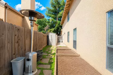 Exterior - 1720 Shadewood Dr, Modesto, CA 95355 photo 4 of 5