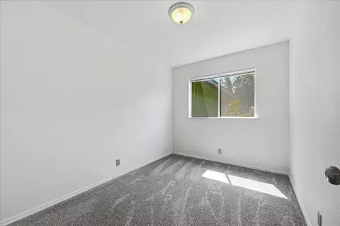 Bedroom - 454 Lamarque Ct, Grass Valley, CA 95945 photo 1 of 6