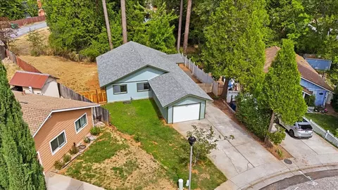 View/Area - 454 Lamarque Ct, Grass Valley, CA 95945 photo 1 of 7