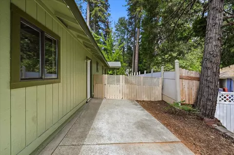 Exterior - 454 Lamarque Ct, Grass Valley, CA 95945 photo 14 of 15