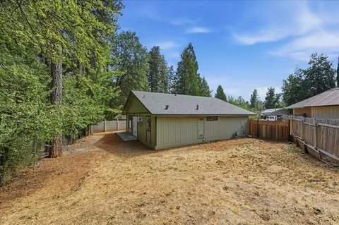 Exterior - 454 Lamarque Ct, Grass Valley, CA 95945 photo 5 of 15
