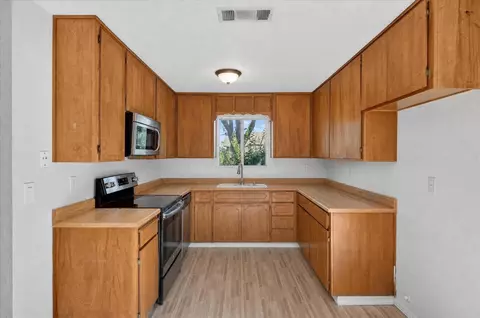 Kitchen - 824 St Helena Pl, Modesto, CA 95356 photo 1 of 2
