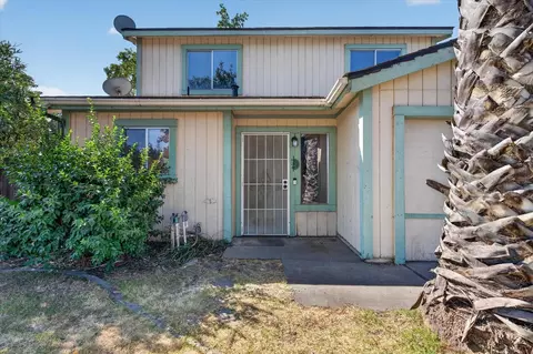 Exterior - 824 St Helena Pl, Modesto, CA 95356 photo 5 of 8