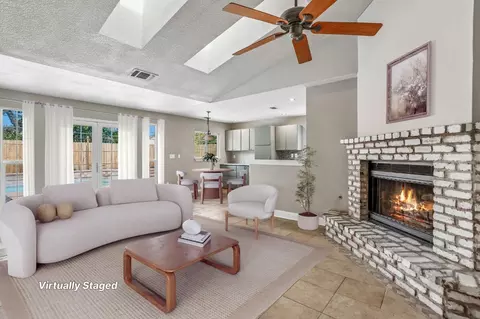 Living - 5013 Portia Ct, Carmichael, CA 95608 photo 1 of 8