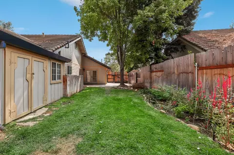 Exterior - 5013 Portia Ct, Carmichael, CA 95608 photo 6 of 10